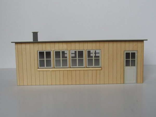 Art.-Nr. O1410: Betriebswerkhütte mit Holzfassade, NEUHEIT