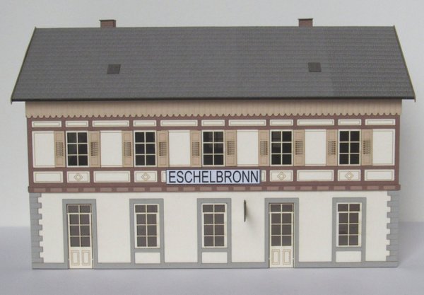 Art.-Nr. O3701: Halbreliefgebäude Bahnhof Eschelbronn, NEUHEIT